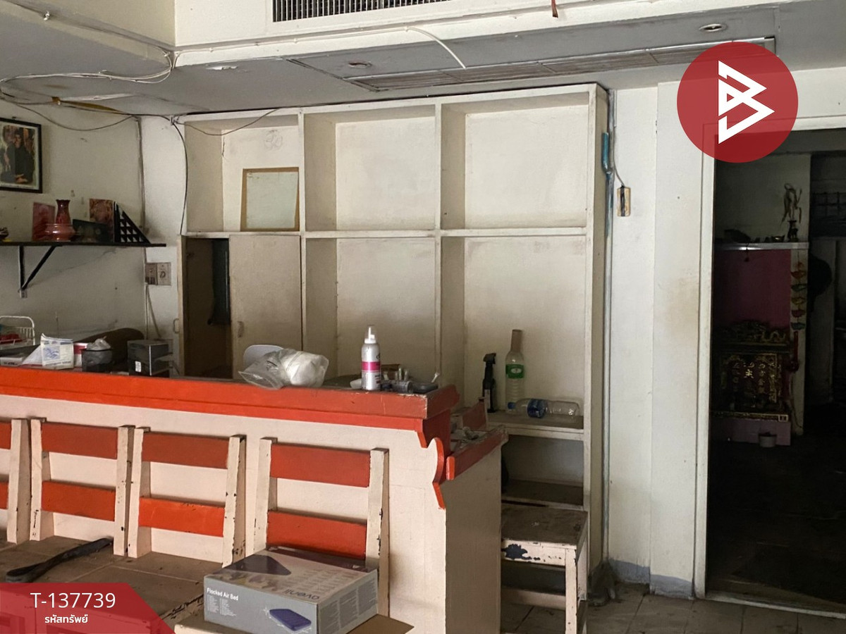 For SaleShop HouseBang kae, Phetkasem : 4-story commercial building for sale, area 24.1 sq m, Bangkok, next to Phetkasem Road, near MRT Bang Khae.