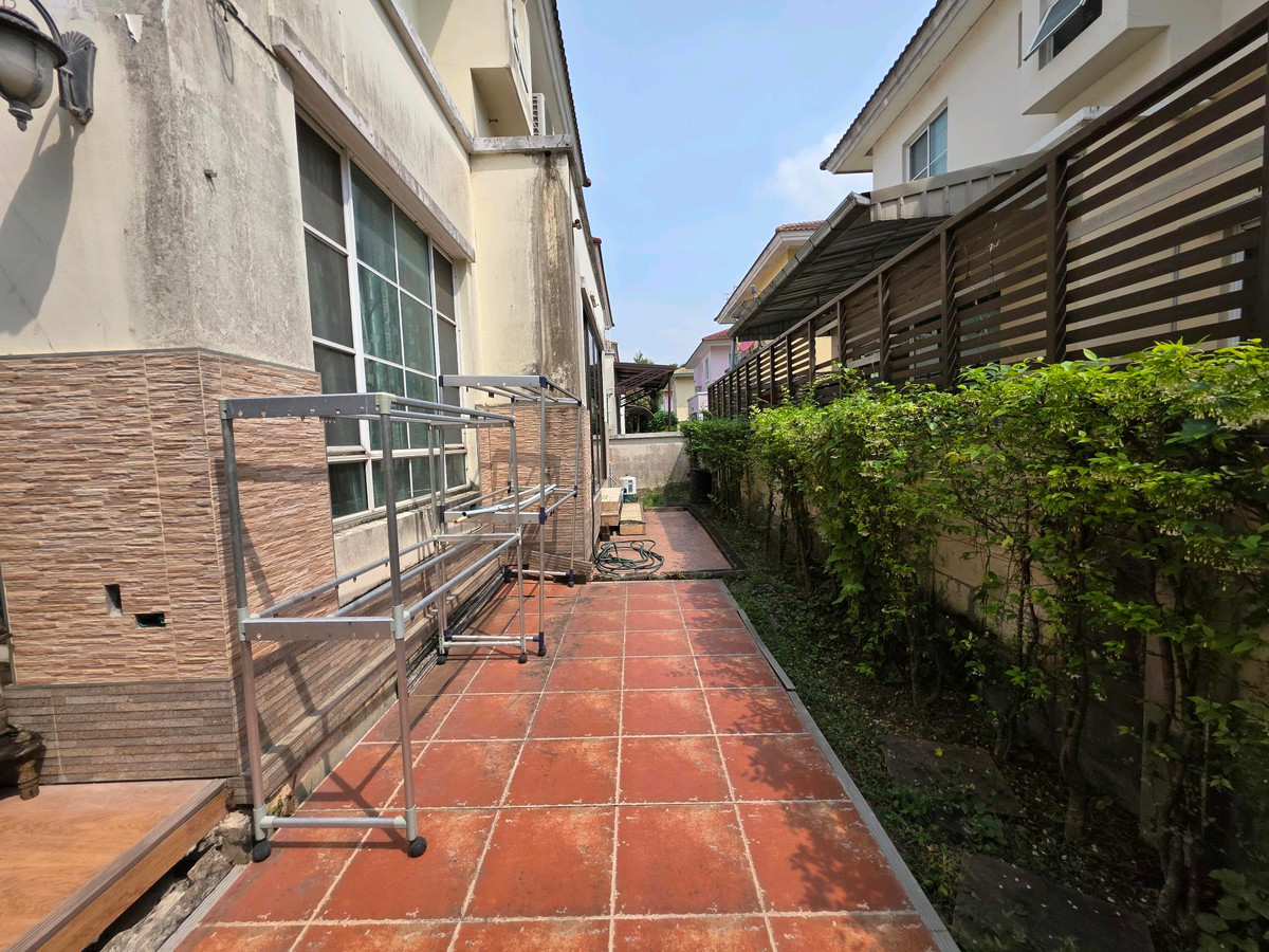 For SaleHousePathum Thani,Rangsit, Thammasat : 2-storey detached house for sale, 55 sq m, Chaiyaphruek Village 2, Tiwanon - Wongwaen, get a corner house, best price.