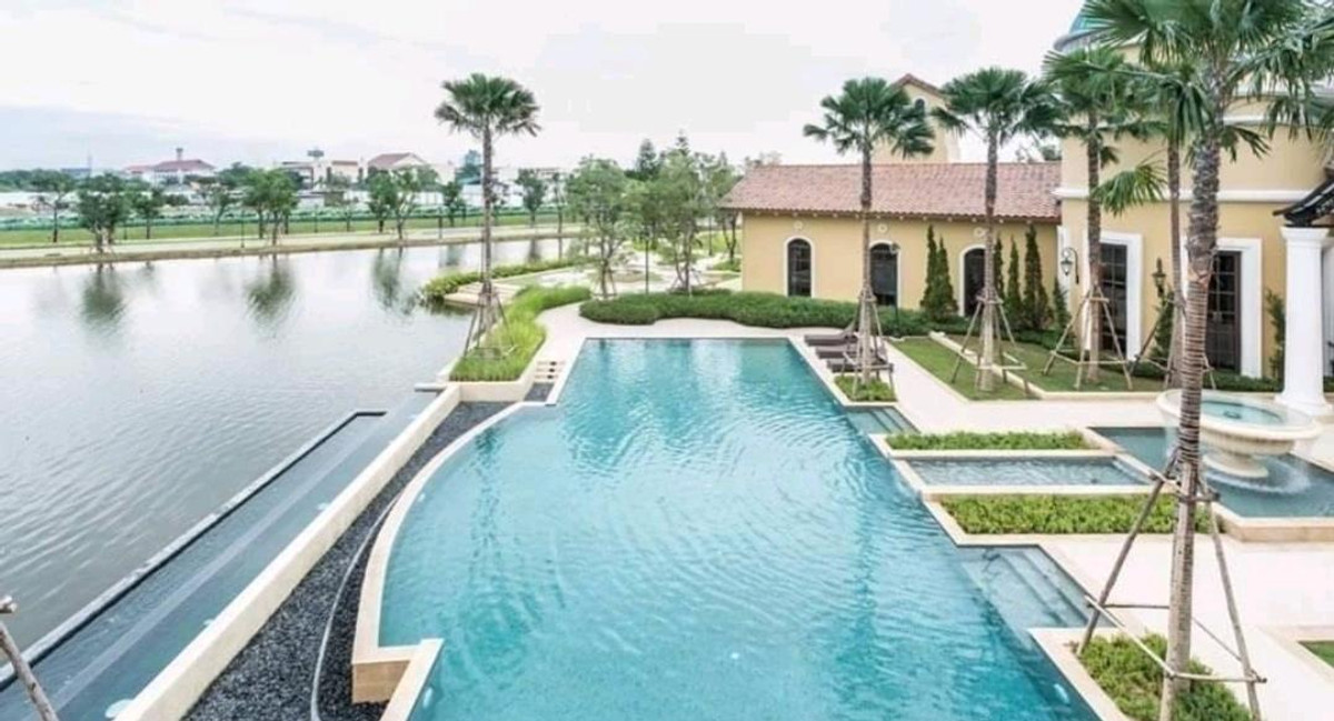 บ้านบางนา แบริ่ง ลาซาล : คฤหาสน์หรู 5 ห้องนอน นันทวัน บางนา กม.7 Tel: 083-966-3665