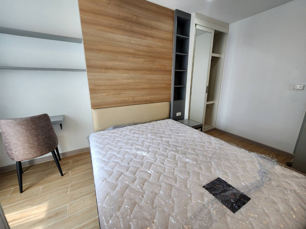 ให้เช่าคอนโดท่าพระ ตลาดพลู วุฒากาศ :  ให้เช่า  ห้องมุม  ไอดีโอ สาทร ท่าพระ ( Ideo sathorn thapra ) ติด BTS โพธิ์นิมิตร  300 เมตร พร้อมเฟอร์ + เครื่องซักผ้า +31 ตรม.  เพียง 13,000  บาท  