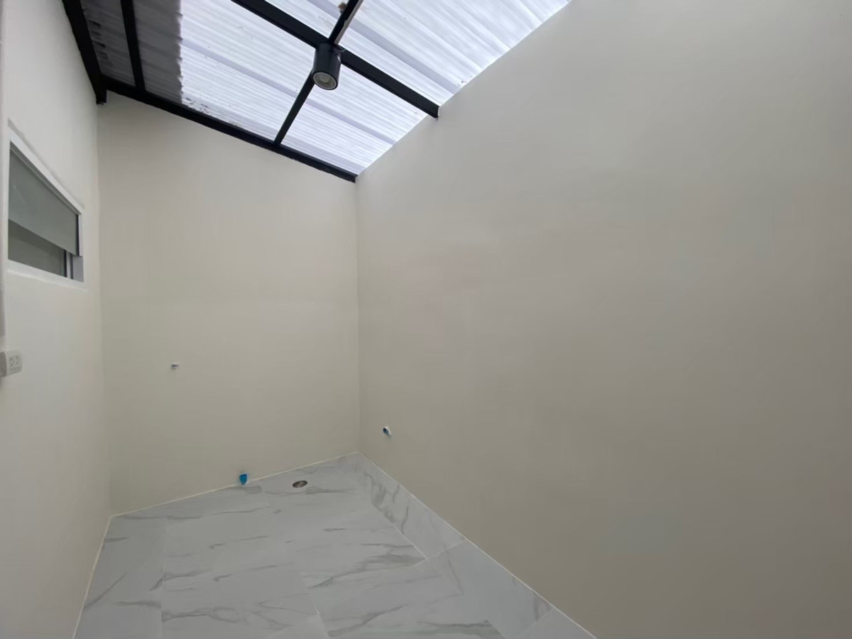 For SaleTownhomeVipawadee, Don Mueang, Lak Si : Newly renovated house for sale, 2-story townhouse, 16 sq m, Rattanawalai Village. Near Don Mueang Airport and the Red Line.