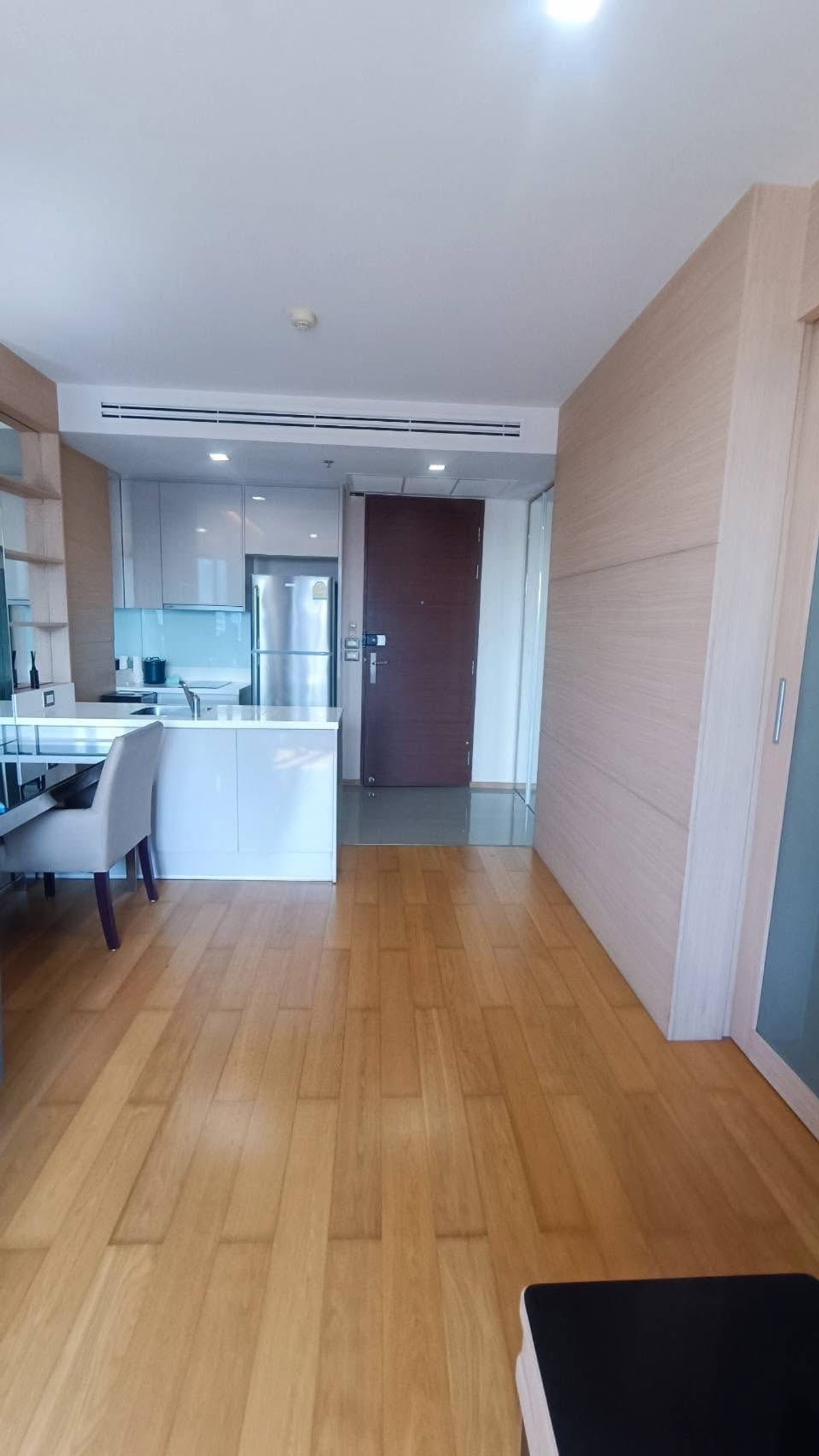 ให้เช่าคอนโดพระราม 9 เพชรบุรีตัดใหม่ RCA : ⚡️ถูกที่สุด⚡️The address asoke 45 Sqm 24,000 ติด Mrt เพชรบุรี ห้องใหญ่ไปสยามก็ง่ายไปสุขุมวิทก็ง่าย สนใจติดต่อพัตเตอร์ 0928895628 ⚡️ line : plustor_ss