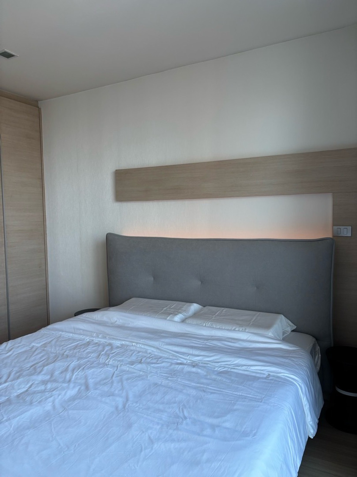 For RentCondoOnnut, Udomsuk : New Luxury Scented Room at Skywalk Residences – Only 22,000 THB/Month! ✨🏙️
รีบเลย ห้องใหม่หอมกลิ่นหรูมาก ที่ Skywalk Residences ใกล้ BTS พระโขนง เดินเพียงไม่กี่นาที 🚆