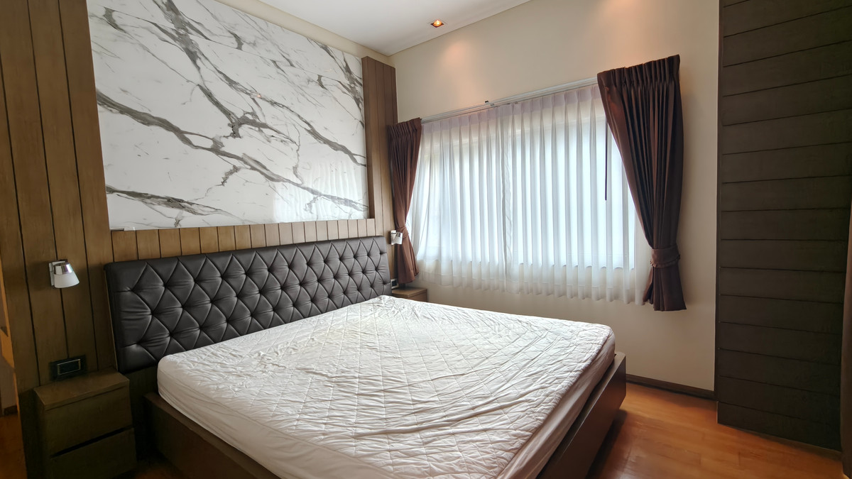 ขายคอนโดสีลม ศาลาแดง บางรัก : ขายคอนโดศาลาแดง เรสซิเดนซ์ 