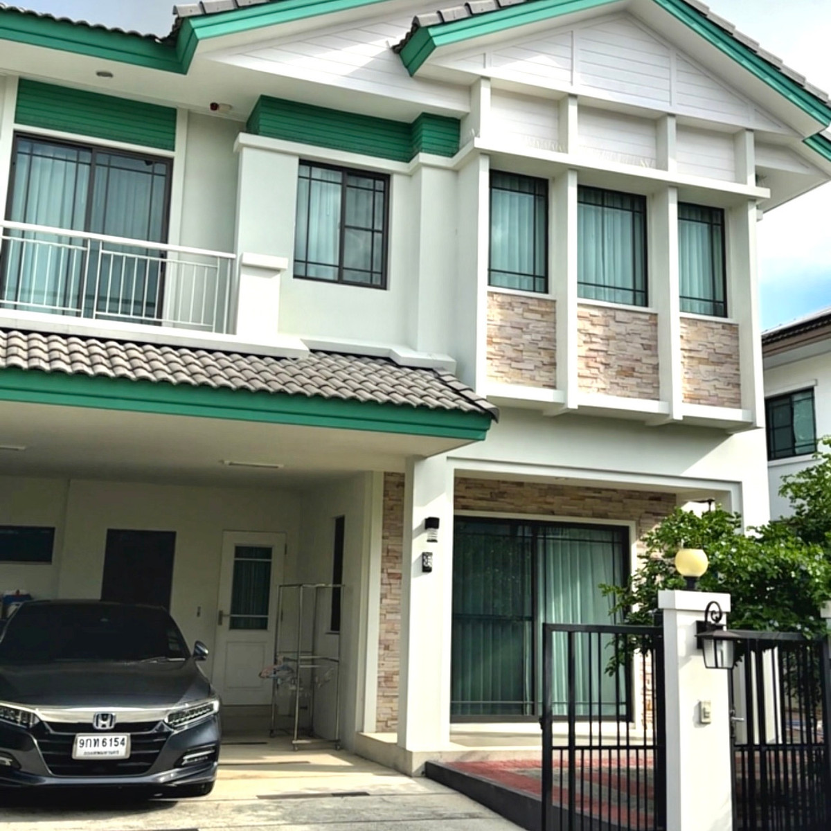 ขายบ้านนวมินทร์ รามอินทรา : ขายบ้านโครงการคุณภาพ วิวทะเลสาบ บรรยากาศดี 