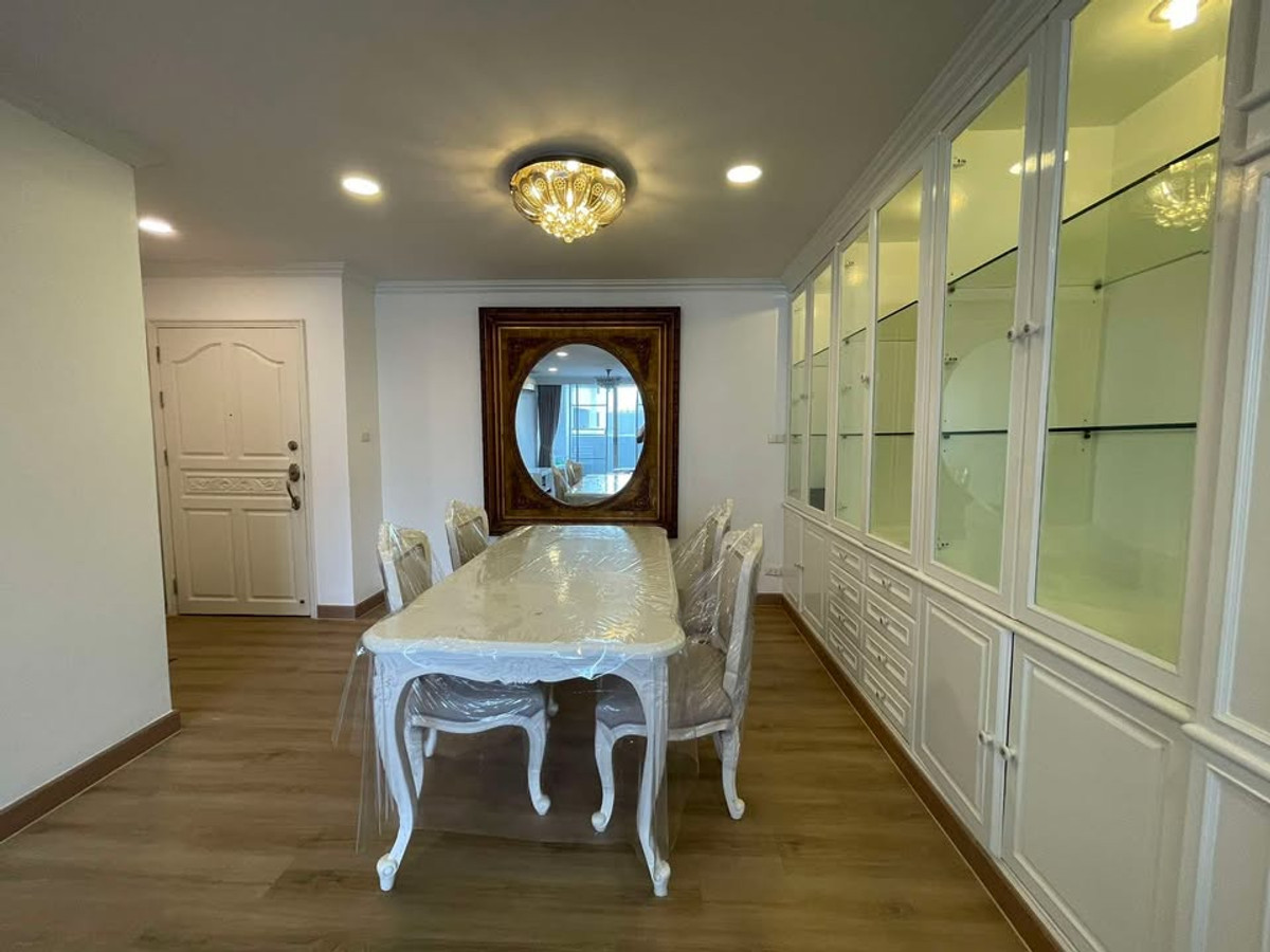 ให้เช่าคอนโดสุขุมวิท อโศก ทองหล่อ : ให้เช่าคอนโด D.S. Tower 2 สุขุมวิท 39 (125 ตร.ม.) 3 นอน 2 น้ำ พร้อมอยู่