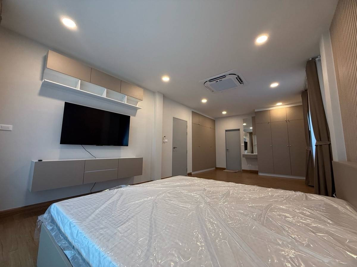 ให้เช่าบ้านปทุมธานี รังสิต ธรรมศาสตร์ : ให้เช่าบ้านเดี่ยว เซนโทร พหลฯ - วิภาวดี 3 ใกล้ โฮมโปรรังสิต เพียง 4 นาที