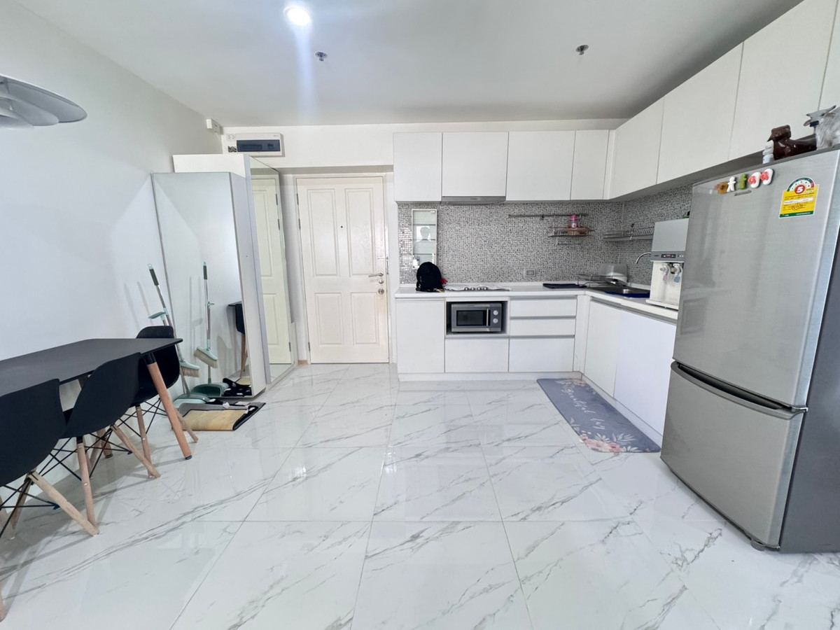 ให้เช่าคอนโดลาดพร้าว เซ็นทรัลลาดพร้าว : Sym Vibha Ladprao 2 ห้องนอน ห้องมุม รีโนเวทใหม่ ทำเลดีมาก ใกล้ central ladprao สวนจตุจักร, bts ,mrt