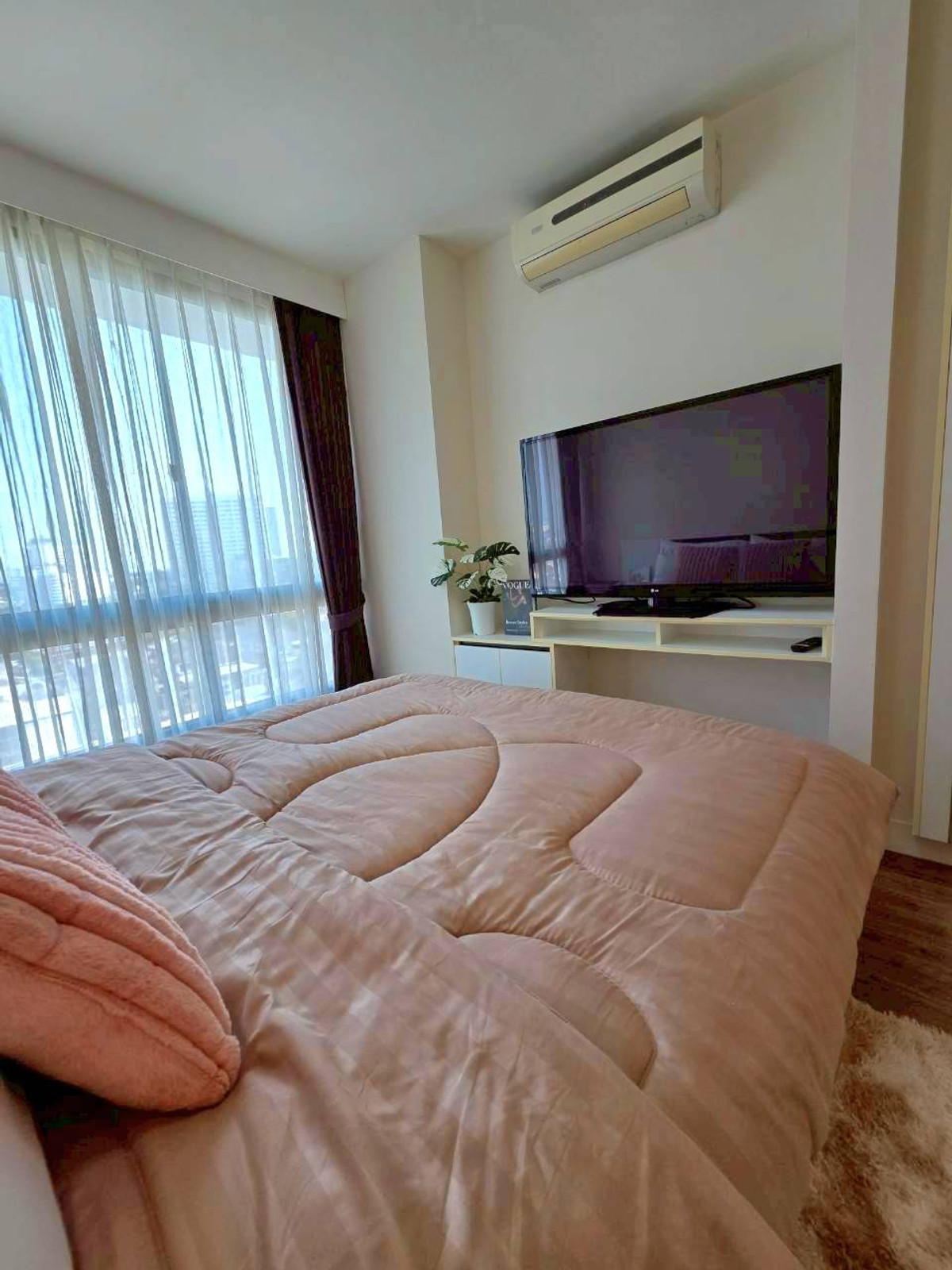 ขายคอนโดบางนา แบริ่ง ลาซาล :   Icondo Sukhumvit 103 (อุดมสุข 58)   ราคา: 1.69 ล้านบาท ขนาด: 33.26 ตร.ม. (1 ห้องนอน / 1 ห้องน้ำ)