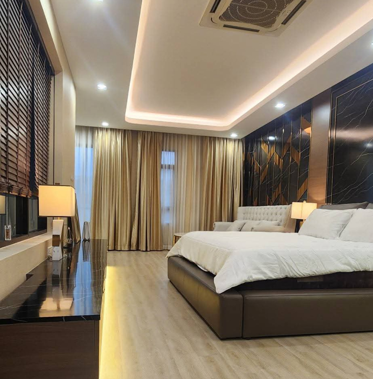 ให้เช่าโฮมออฟฟิศโชคชัย4 ลาดพร้าว71 : โฮมออฟฟิต 4 ชั้น ทำเลดี พร้อมเฟอร์นิเจอร์ ตกแต่งสวยงาม ให้เช่า ย่านลาดพร้าว-โชคชัย4 ใกล้โรงพยาบาลเปาโล โชคชัย 4 เพียง 300 เมตร