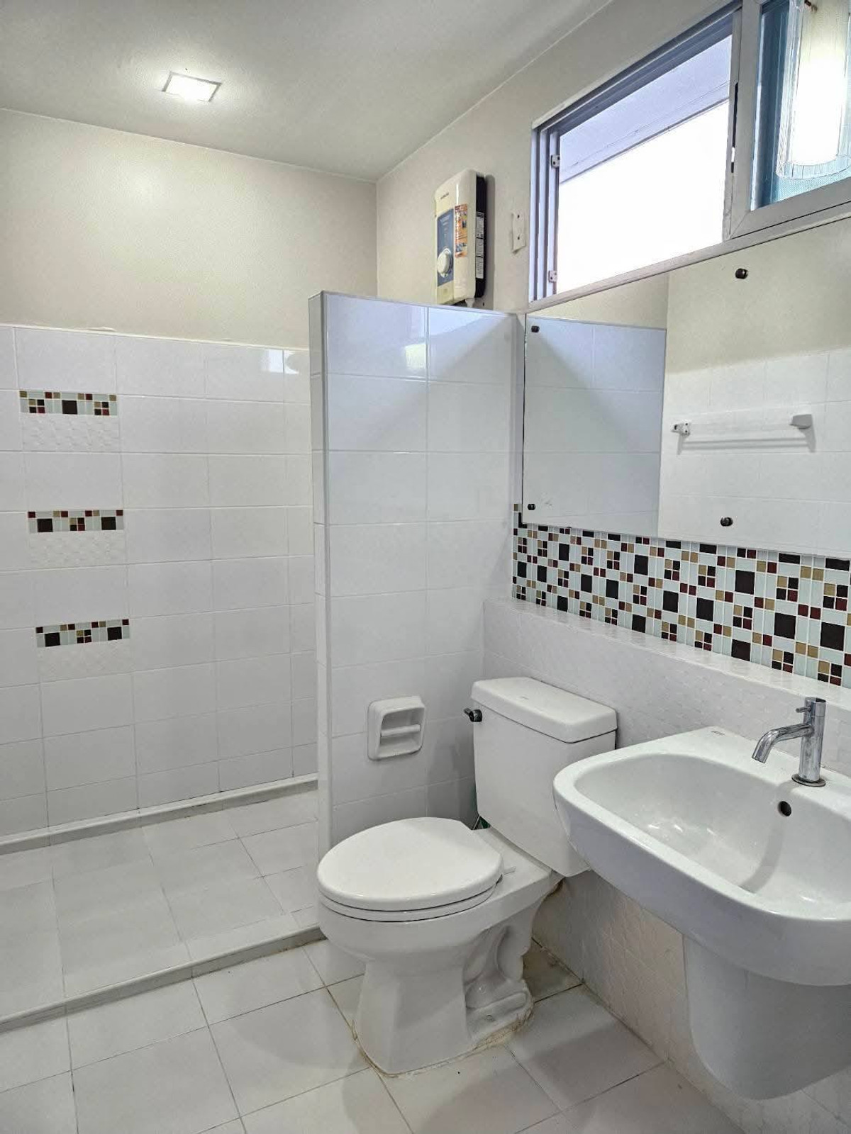 For SaleTownhomePattanakan, Srinakarin : New Baan Rama 9 - Srinakarin / 3 bedrooms (sale with tenant), Baan Mai Rama 9 - Srinakarin / 3 Bedrooms (SALE WITH TENANT) BZD174