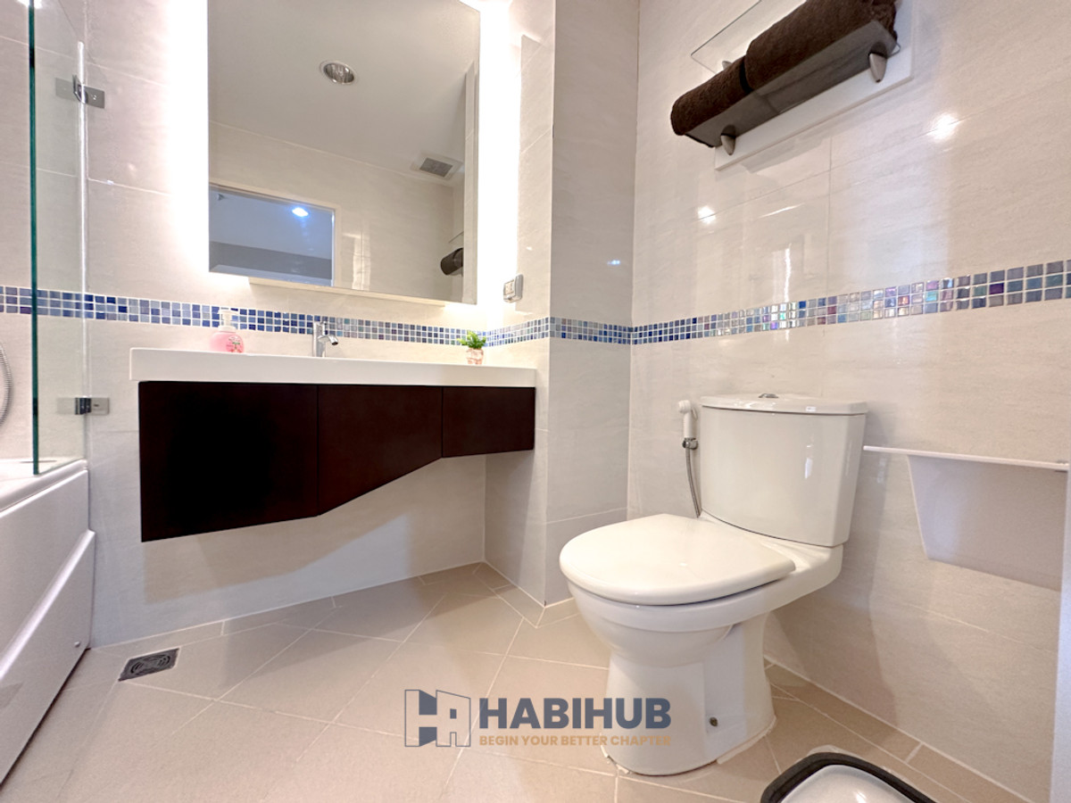 ขายคอนโดอ่อนนุช อุดมสุข : 🏙️✨ ขายคอนโด Life @ Sukhumvit 65 | ห้องสวย ชั้นสูง ใกล้ BTS เอกมัย (HBH-HL-106)