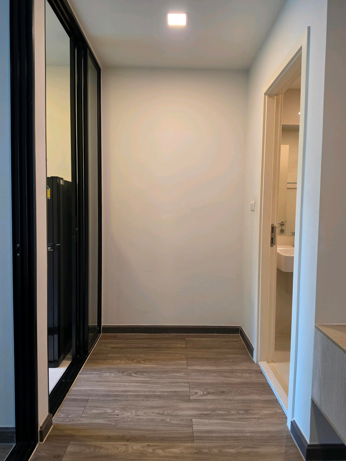 For RentCondoRatchadapisek, Huaikwang, Suttisan : 🚩For Rent: The Collect Ratchada 32 / 28 Sqm. / 3 fl. / Garden View