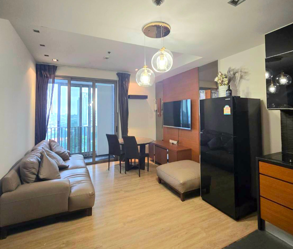 For RentCondoSukhumvit, Asoke, Thonglor : Condo for rent Ashton Morph 38 (56.23 sq m.) 2 bedrooms, 1 bathroom, Pet Friendly, opposite Thonglor.
