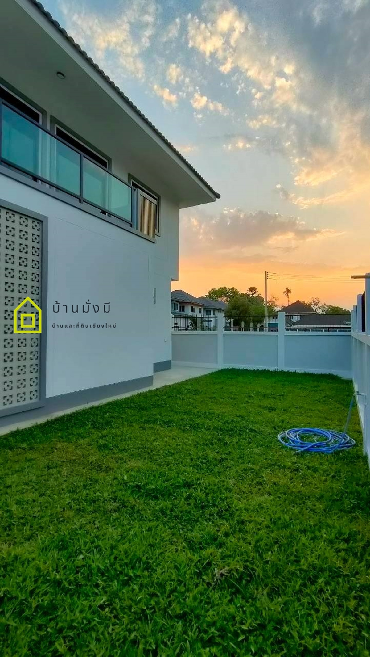 For SaleHouseChiang Mai : 2-story detached house near Maejo University (2 kilometers from Maejo University), Wat Mongkol Setthi intersection zone.