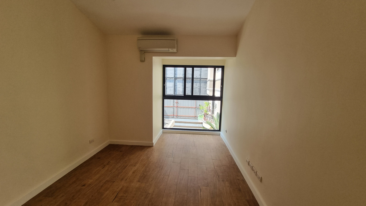 For SaleTownhomeSukhumvit, Asoke, Thonglor : Townhouse for sale, renovated, Thonglor, 4 bedrooms, 3 bathrooms, land size 30 sq m.