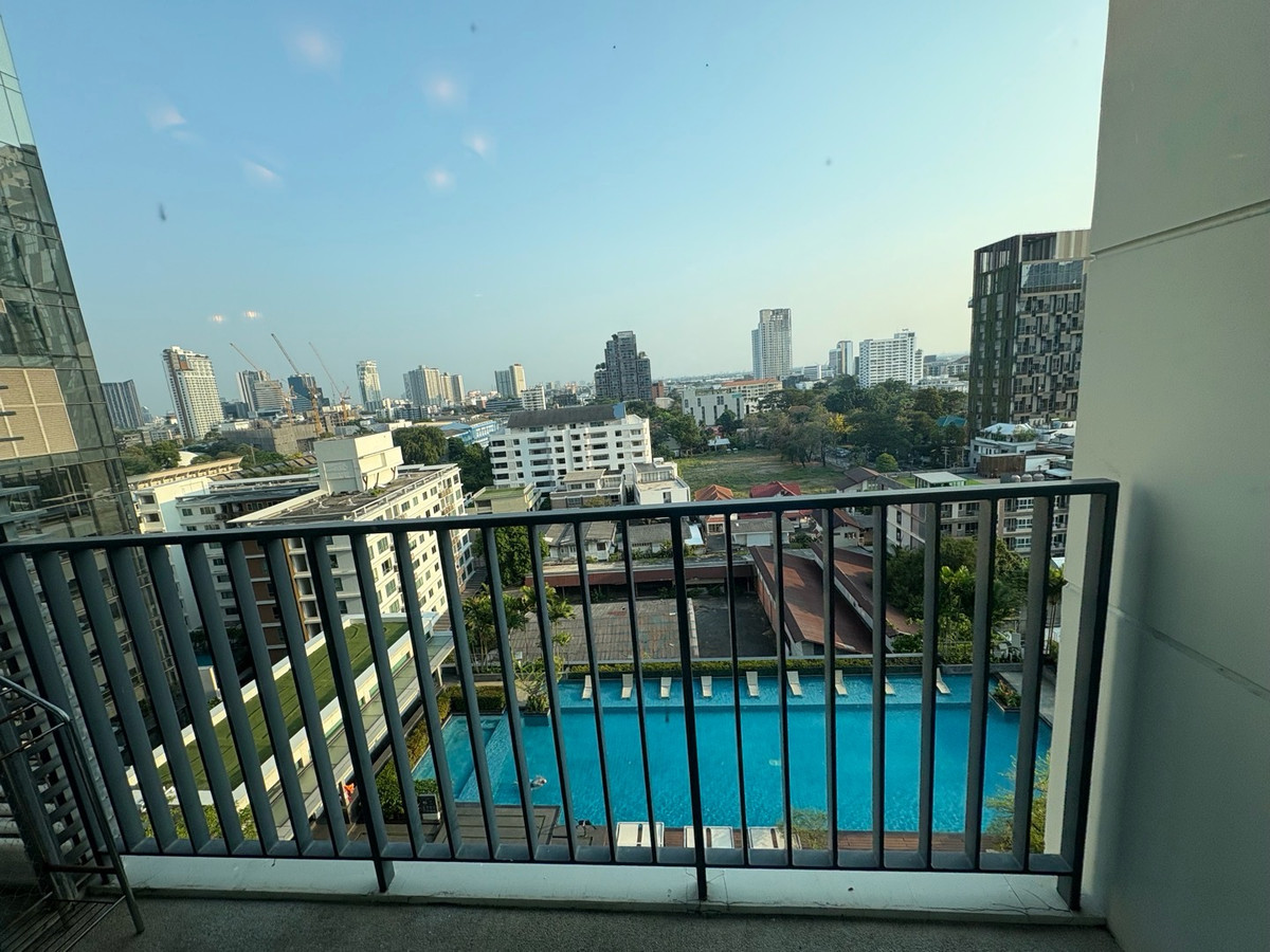 For RentCondoSukhumvit, Asoke, Thonglor : 🔥Rent 2BR🔥Pool view🔥Floor12🔥70sqm🔥50,000/month🔥