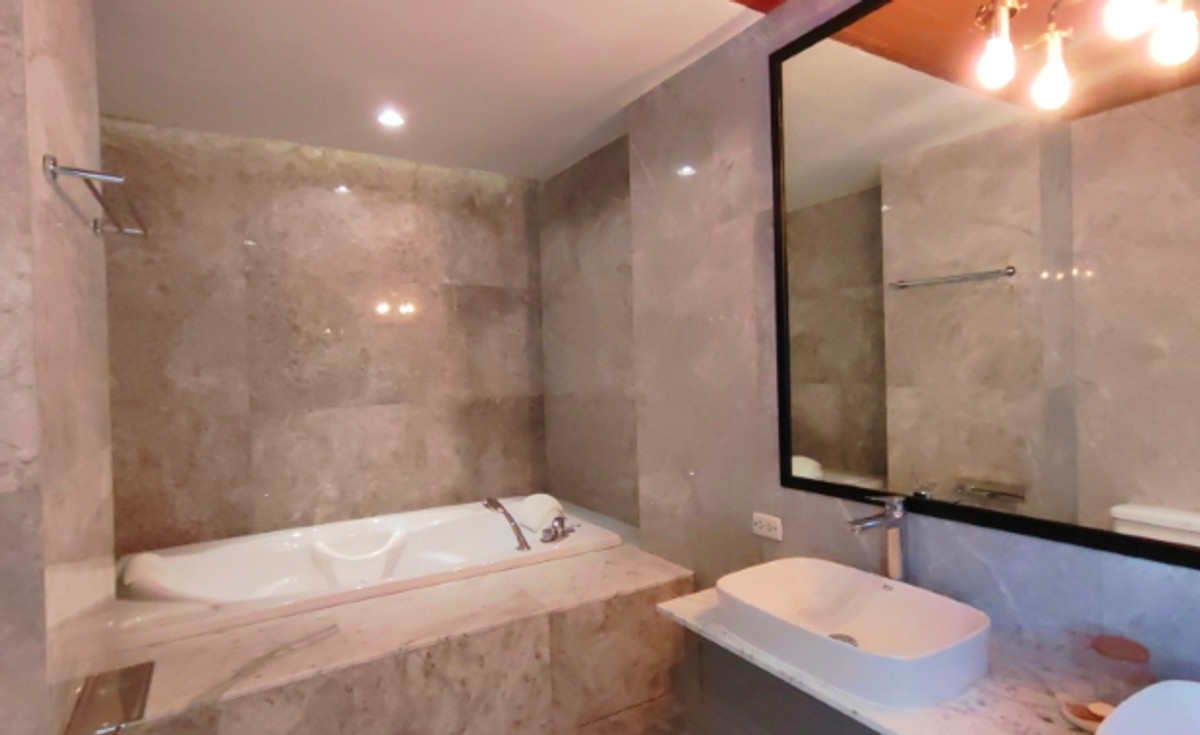 ขายบ้านนนทบุรี บางใหญ่ บางบัวทอง : 🔥ขายด่วนบ้าน Nichada Maison (4 ห้องนอน 4 ห้องน้ำ) มีสระว่ายน้ำส่วนตัว Unfurnished 