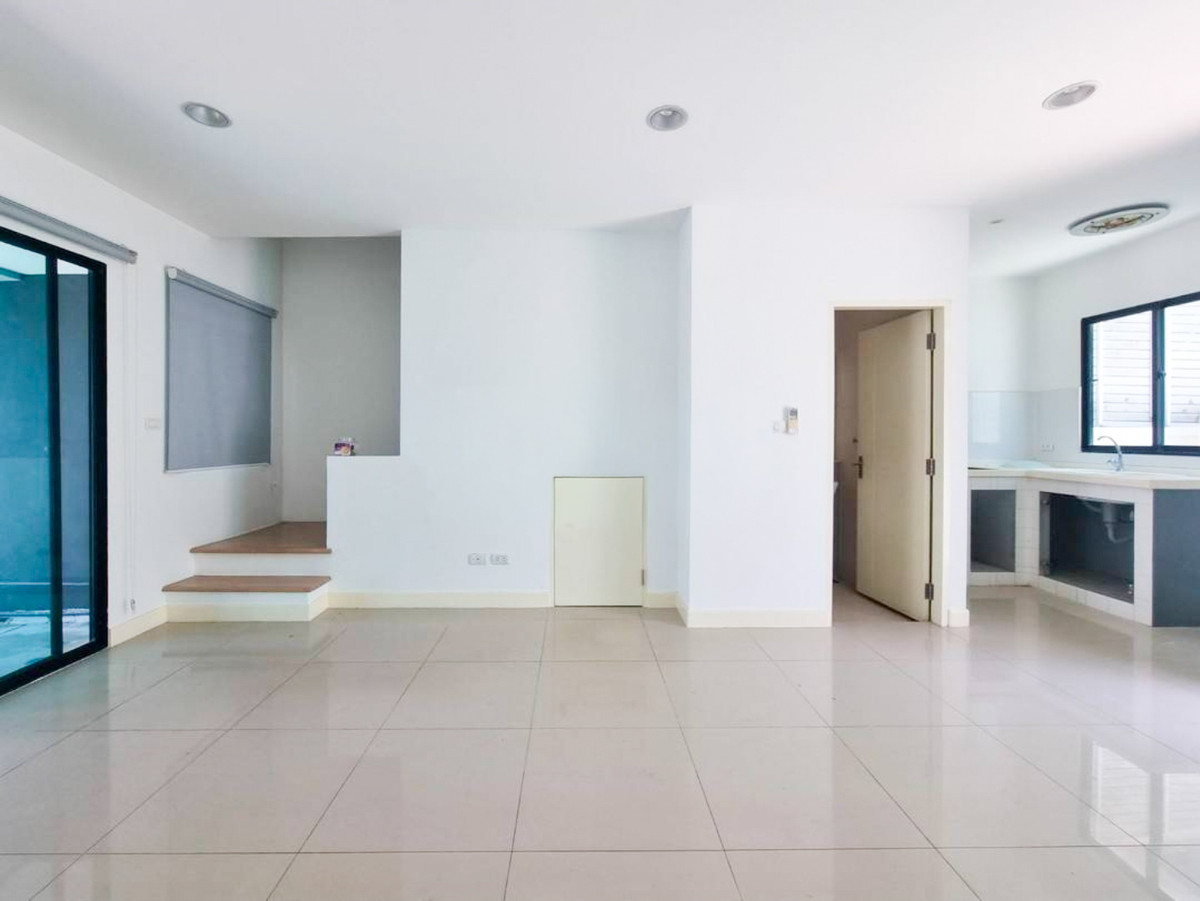 ให้เช่าทาวน์โฮมรามคำแหง หัวหมาก : ทาวน์โฮมให้เช่าใกล้ MRT สีส้ม รามคำแหง เชื่อมต่อได้ทั้งเส้น เลียบทางด่วน - รามคำแหง - พระราม 9 