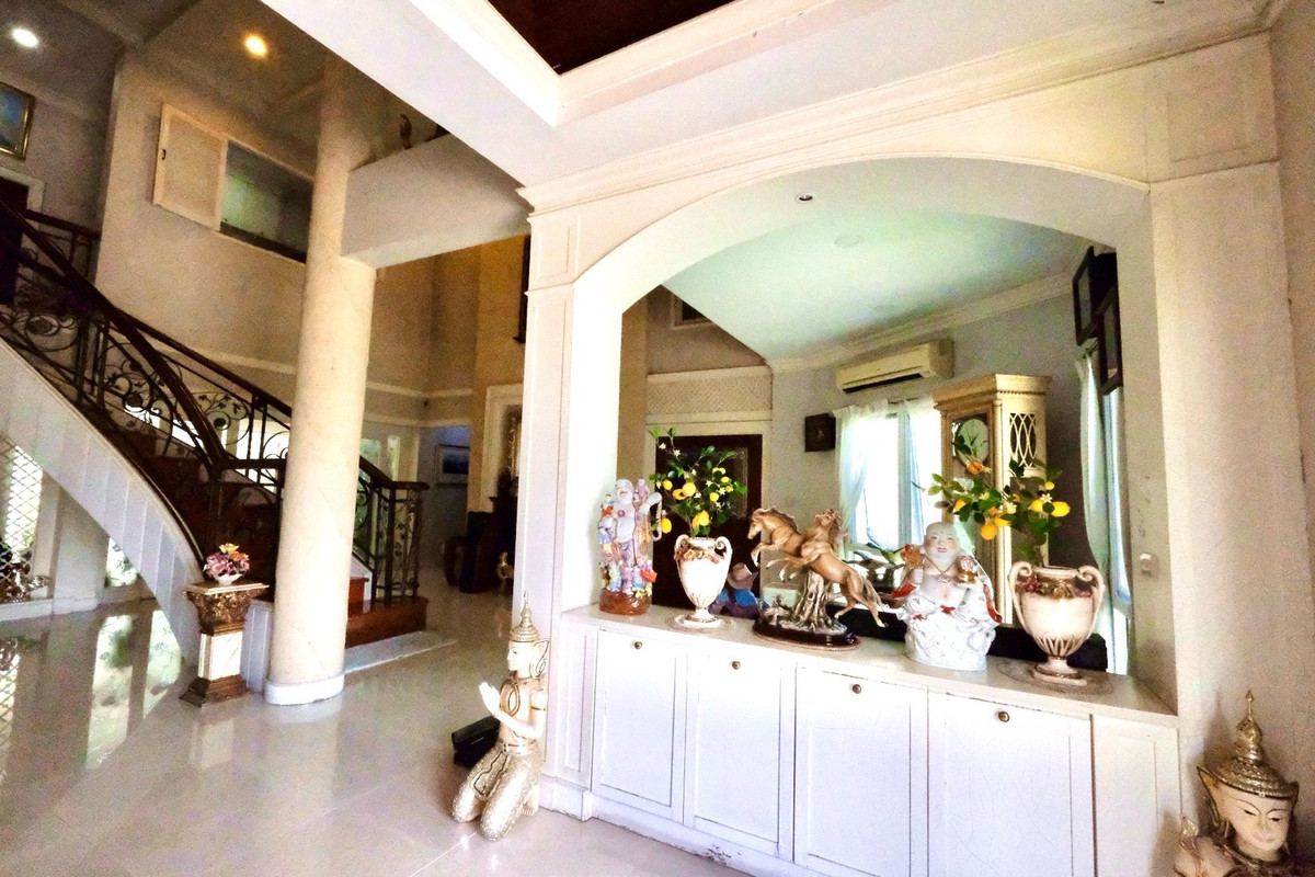 ขายบ้านปิ่นเกล้า จรัญสนิทวงศ์ : ✨คฤหาสน์ส่วนตัว บนพื้นที่1ไร่1งาน2ตร.ว. กรุงเทพ ตลิ่งชัน หมู่บ้าน กฤษดานคร14 (Luxury House Krissadanakorn14)