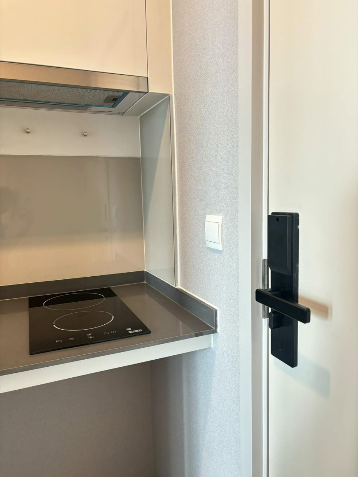 ให้เช่าคอนโดรามคำแหง หัวหมาก : ✅ TTH162 ✅ Line : @p2nproperty 