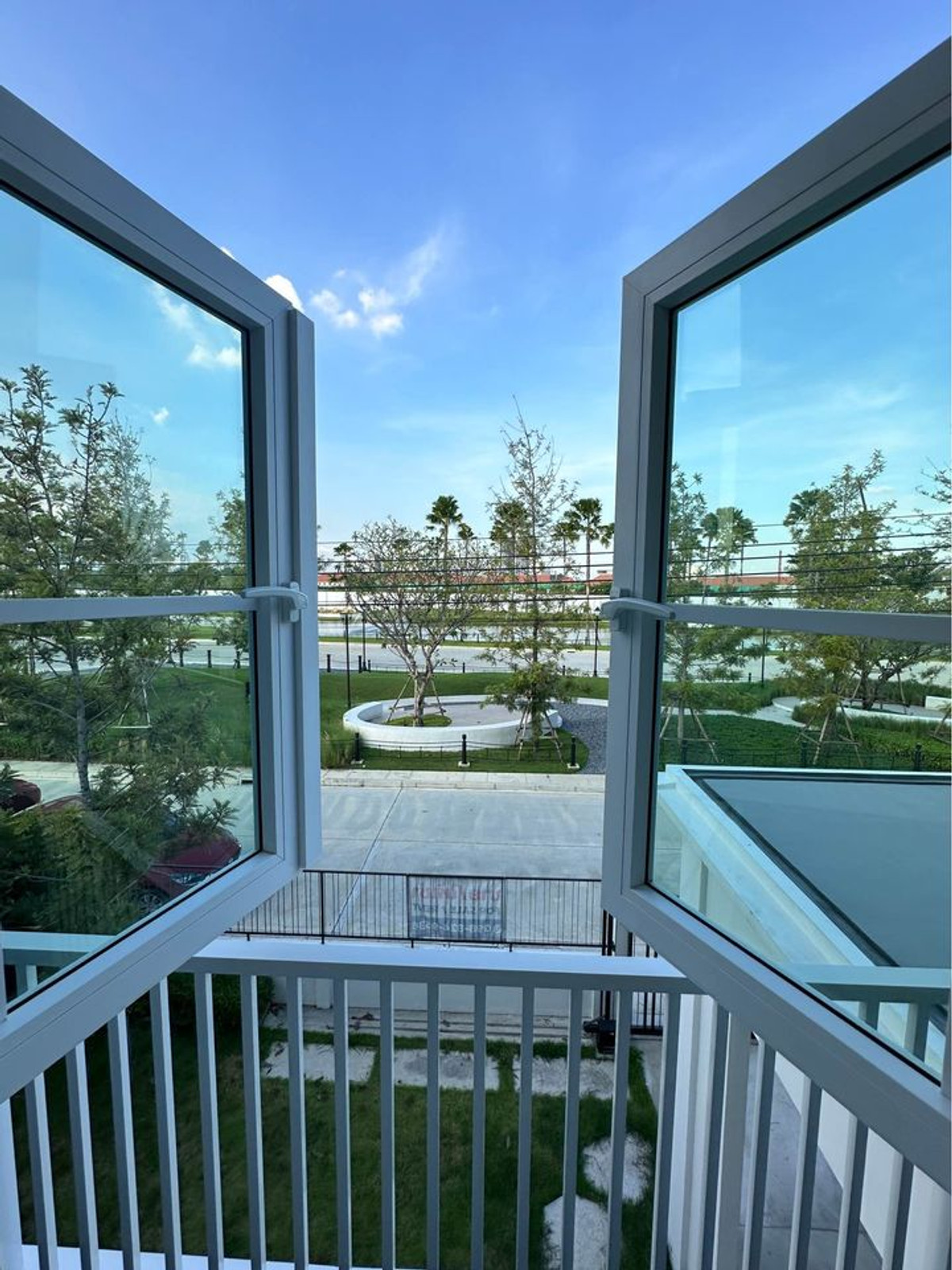 ให้เช่าบ้านบางนา แบริ่ง ลาซาล : ให้เช่า Villagio3 ศรีนครินทร์-บางนา  ( N1-1205 ) บ้านใหม่ทำเลดี ติดคลับเฮาส์ Villagio3 (New project) ตำแหน่งบ้านติดโซนใกล้ส่วนกลางในโครงการ , ทำเลสวย 