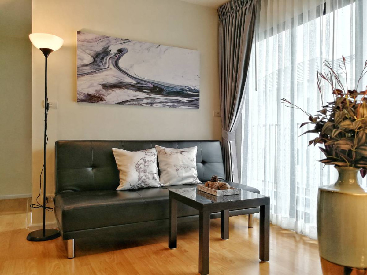 For SaleCondoKasetsart, Ratchayothin : !! Beautiful room, Condo for sale Dmura Pahol-Kaset near BTS Senanikom.