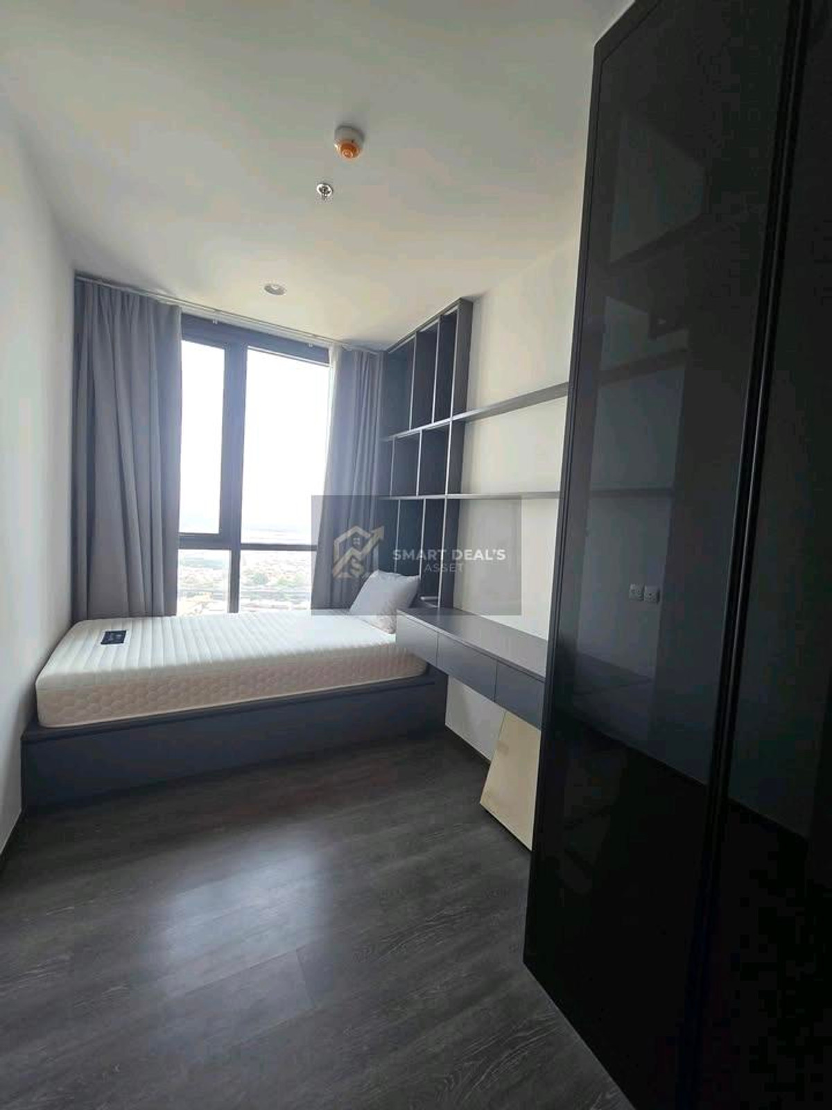 ขายคอนโดสุขุมวิท อโศก ทองหล่อ : 🔥 หลุดขายด่วน! 2 นอน 2 น้ำ  ตร.ม. 
@ Oka Haus สุขุมวิท 36 
​ราคาดีที่สุดในโครงการสำหรับห้อง 2 Bed! เพียง 6,900,000 บาท