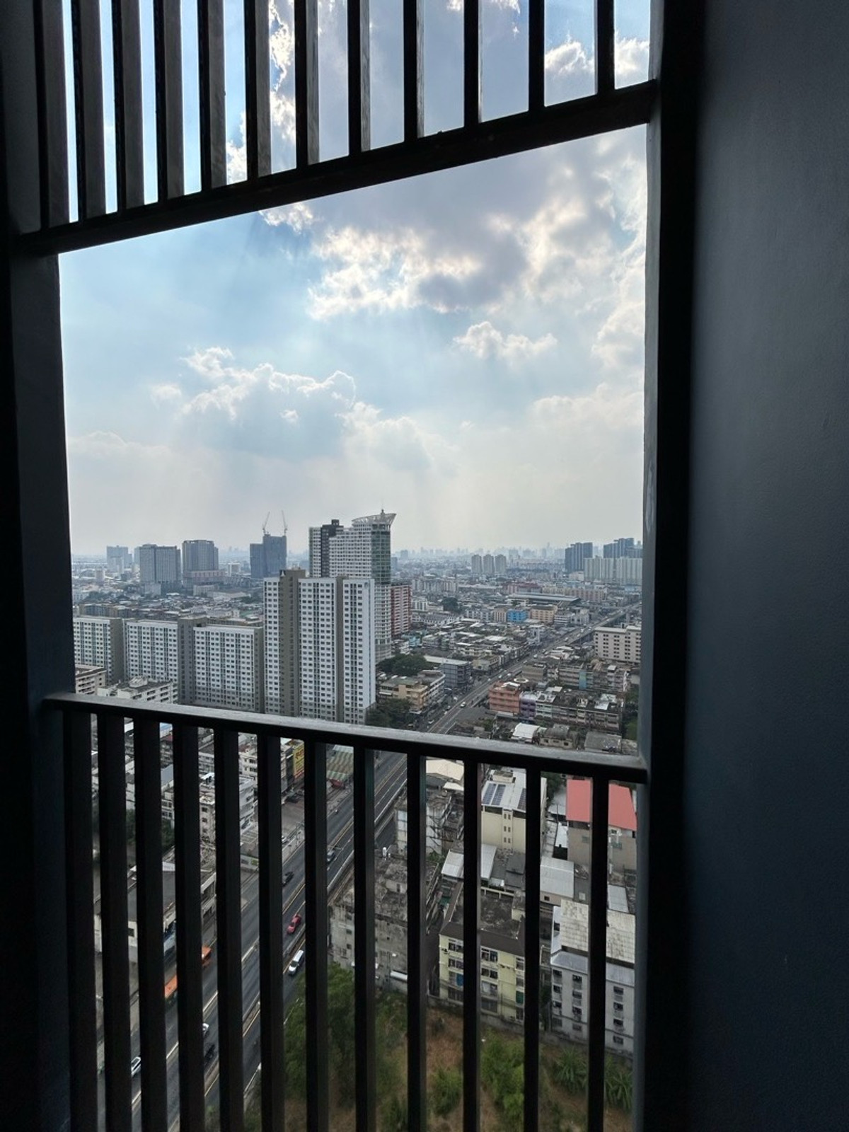 ขายคอนโดเสรีไทย-นิด้า : 💥ขายห้องพร้อมเข้าอยู่ 32 ตร.ม