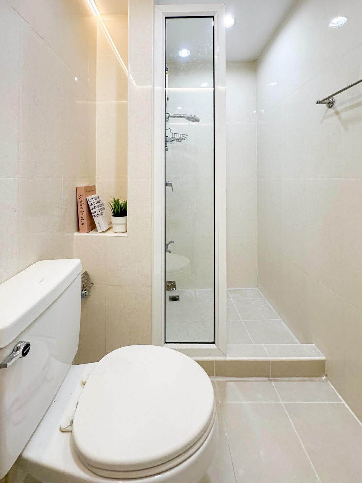 ขายคอนโดบางนา แบริ่ง ลาซาล : K-6831 BEST DEAL🔥🔥 ห้องสวย สุดคุ้ม ย้ายกระเป๋าเข้าอยู่ได้เลย !! ไอคอนโด สุขุมวิท 105  ใกล้ BTS แบริ่ง พร้อมอยู่