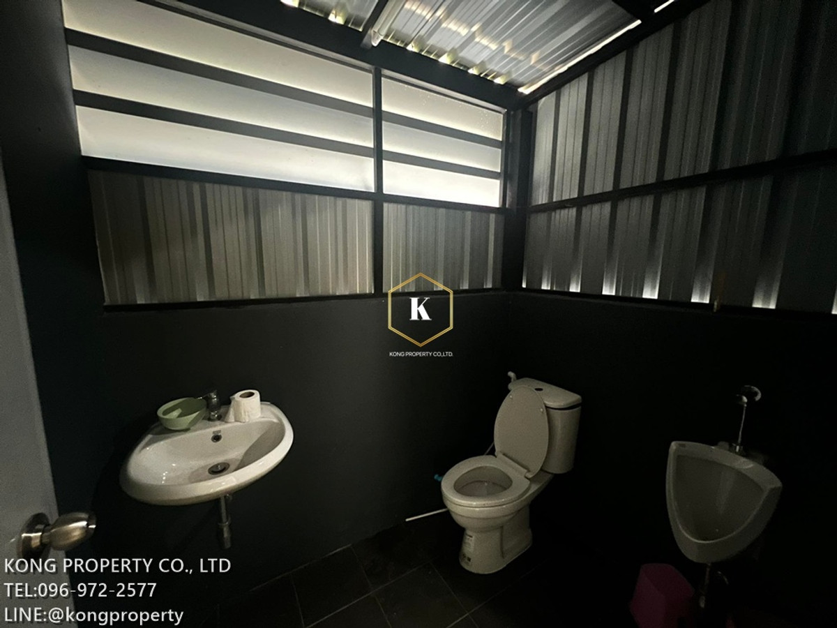 For RentWarehouseLadprao101, Happy Land, The Mall Bang Kapi : Warehouse for rent, Lat Phrao 101, Pho Kaeo 3, Bang Kapi, Bangkok, size 220 sq m.