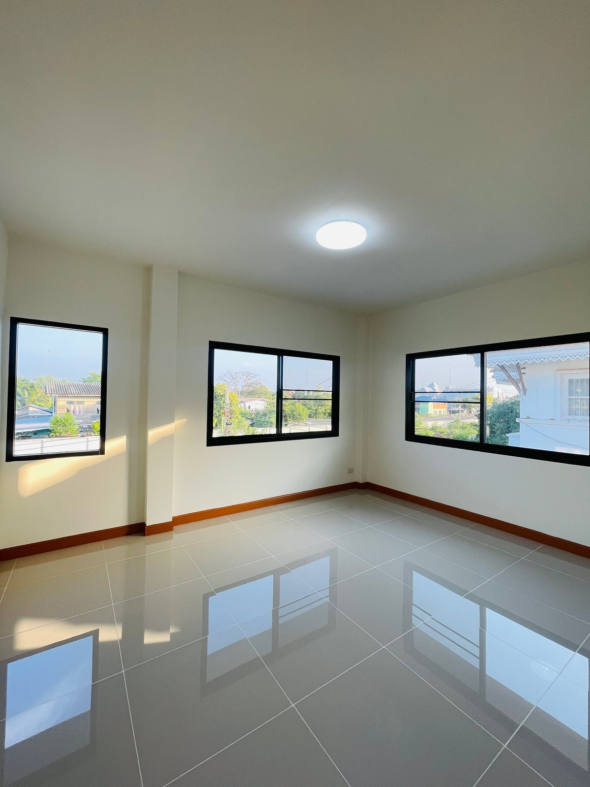 For SaleHouseNonthaburi, Bang Yai, Bangbuathong : Single house for sale, Imperial Laguna 2, Bang Bua Thong, 56 sq m, newly decorated, lots of space, free transfer.