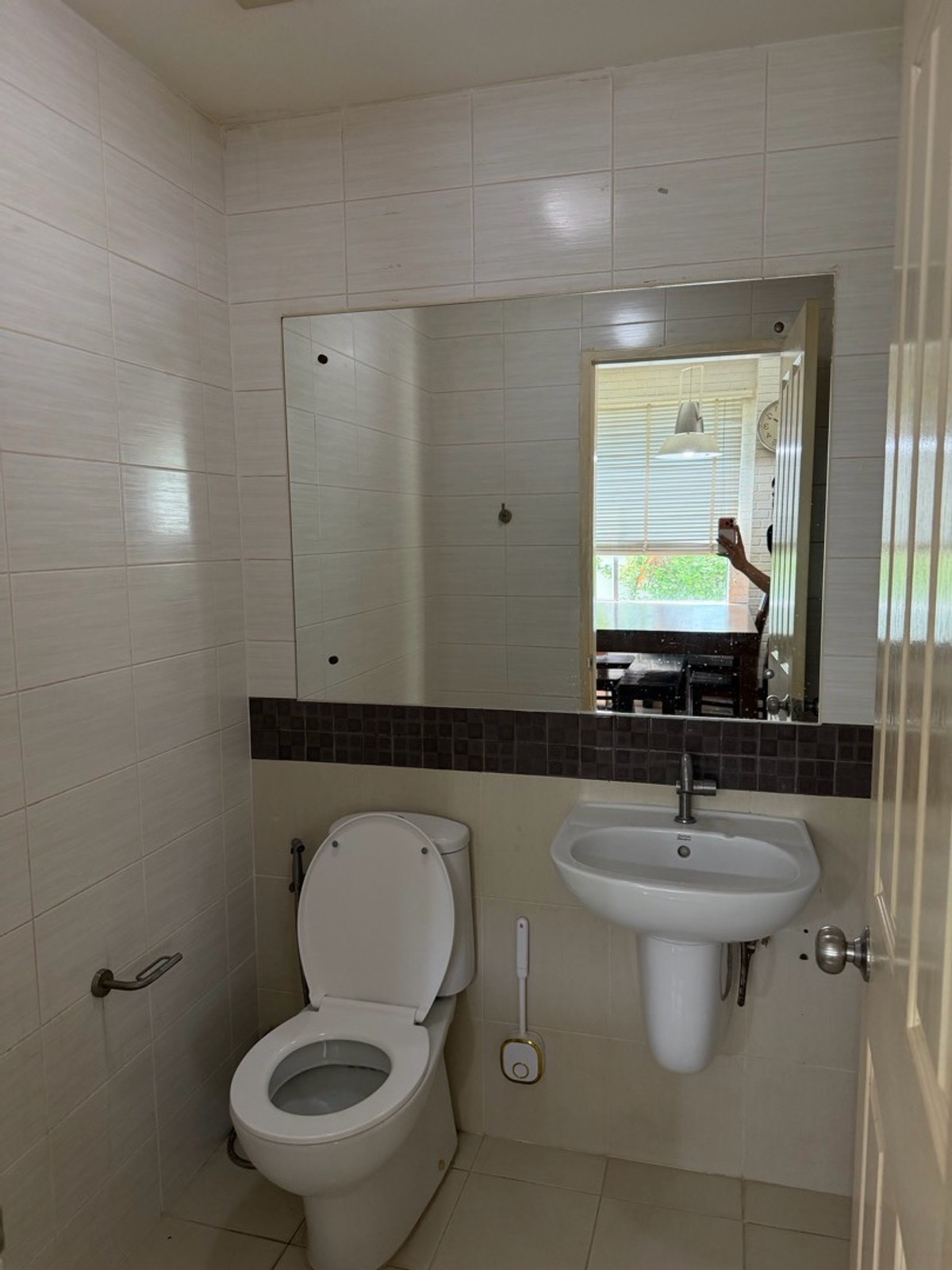 For RentTownhomePattanakan, Srinakarin : Townhome for rent, Town Avenue Rama 9, near Market Place Krungthep Kreetha, just 4 minutes.