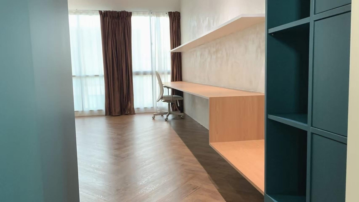 ให้เช่าโกดังเสรีไทย-นิด้า : โฮมออฟฟิศให้เช่า หลังมุม บ้านกลางเมือง ลาดพร้าว เสรีไทย ตกแต่งใหม่ทั้งหมด 52ตรว. ทาวน์โฮม3ชั้น 3นอน 3น้ำ 2ที่จอดรถ