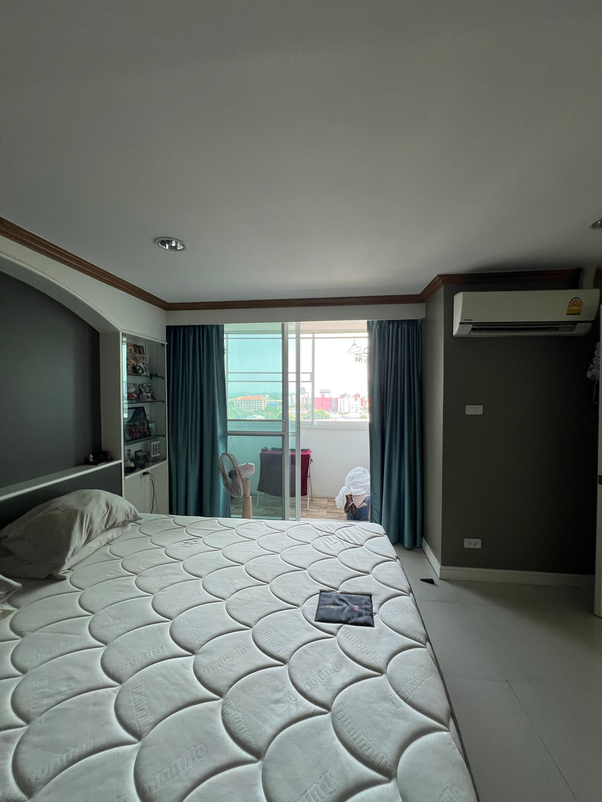 ให้เช่าคอนโดพระราม 3 สาธุประดิษฐ์ : กว้างขวาง 3 ห้องนอน 3 ห้องน้ำ 114ตรม | MRT คลองเตย | 30,000/เดือน