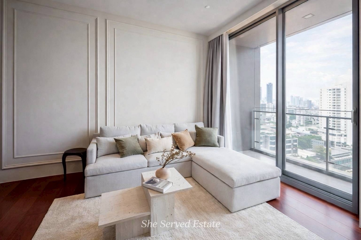 For RentCondoSukhumvit, Asoke, Thonglor : For Rent ◈ KHUN by YOO Thonglor ◈ Type: 1 Bedroom | 1 Bathroom • Size: 50 sq.m.• Floor: 14 • Located in the heart of Thonglor, directly opposite J Avenue • Balcony with Thonglor road view (suitable for laundry drying)