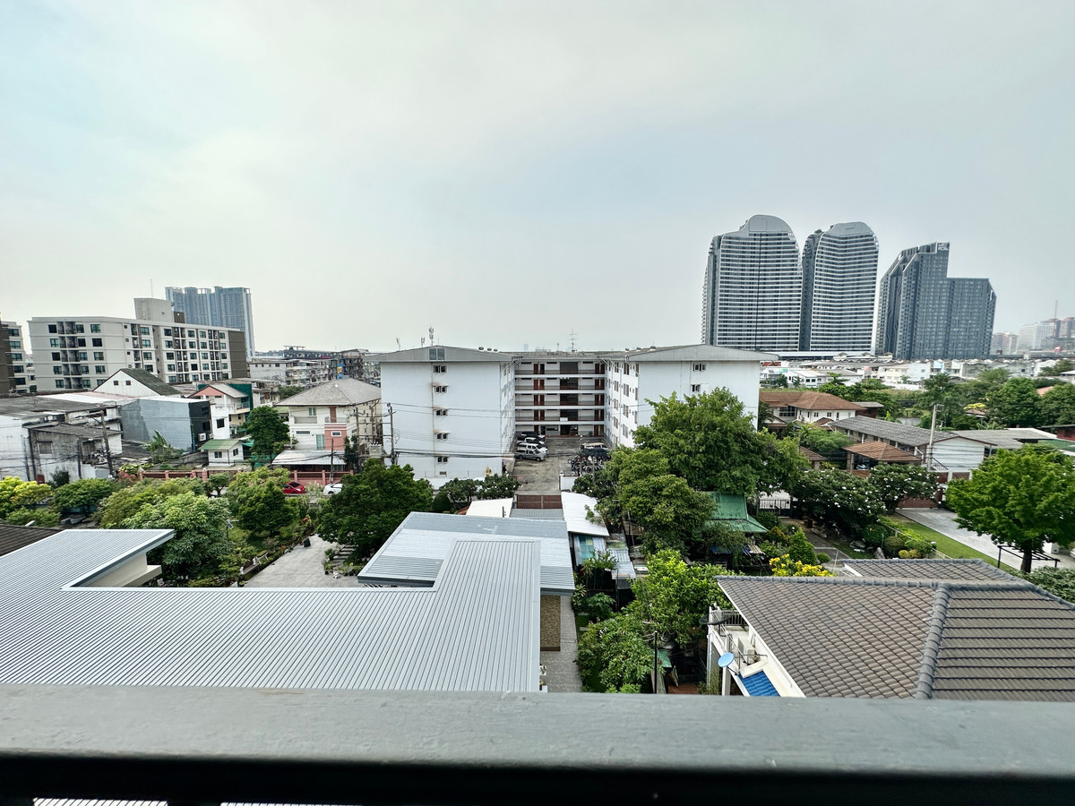 For RentCondoBangna, Bearing, Lasalle : You can get a discount for 2 years. There is a VDO for you to watch (there is a laundry service in the nearest building. 7/11, central area, BTS view) - for rent Notting Hill Sukhumvit 105 near BTS Bearing 400m