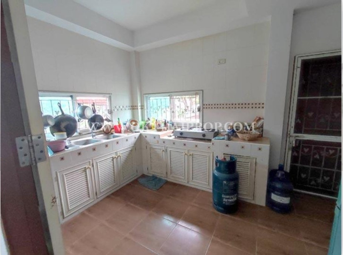 ให้เช่าบ้านลาดกระบัง สุวรรณภูมิ : ให้เช่าบ้านเดี่ยว หมู่บ้านทรัพย์เจริญ ฉลองกรุง 53 ใกล้ศูนย์กีฬาเฉลิมพระเกียรติ 72 พรรษา