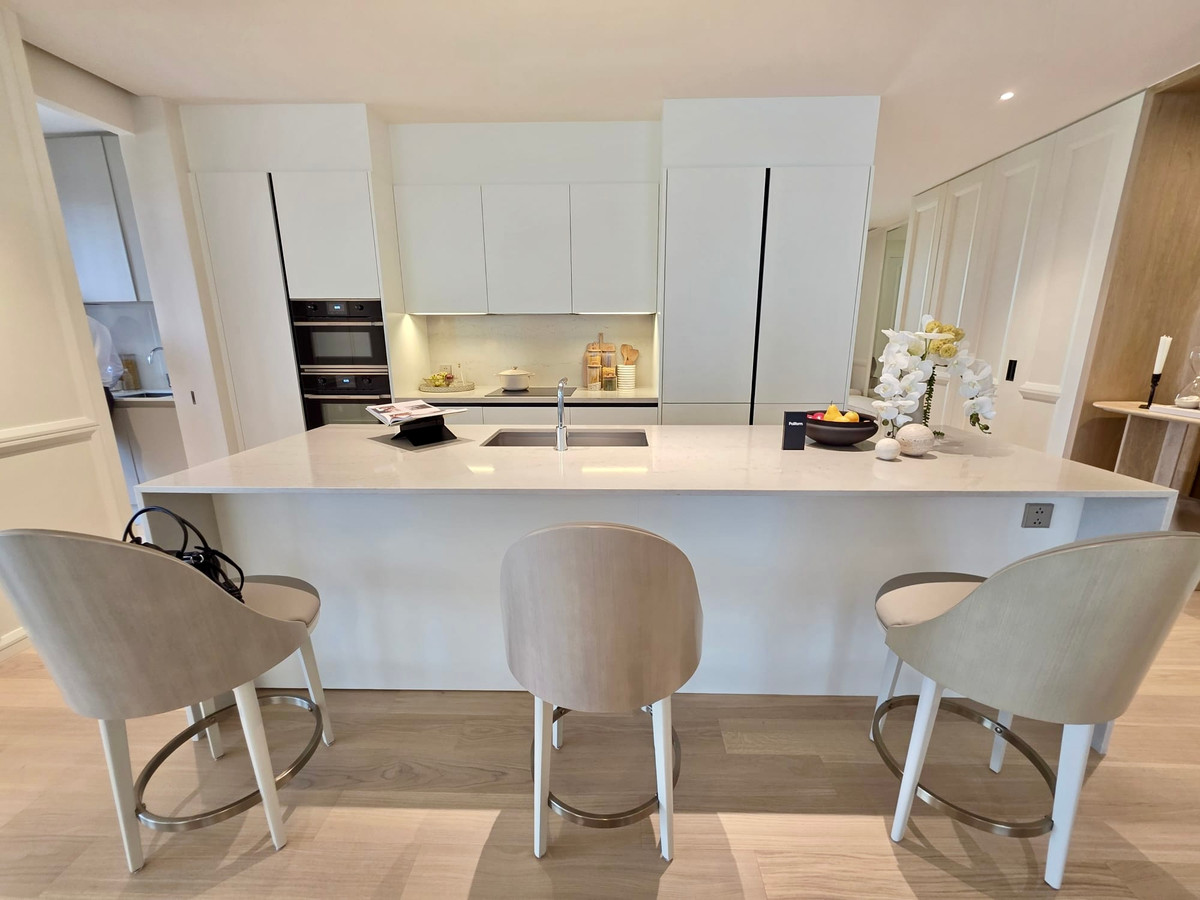 For SaleCondoSukhumvit, Asoke, Thonglor : Intercontinental Residences Bangkok Asoke: 3bed 3.5bath 193sqm. with maid and laundry area 63,800,000 Am: 0656199198