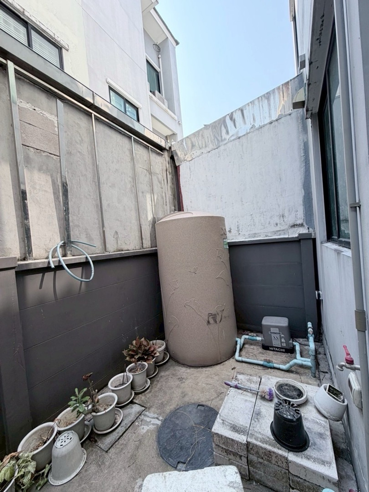 ให้เช่าทาวน์โฮมราษฎร์บูรณะ สุขสวัสดิ์ : 🏡 ปล่อยเช่าทาวน์โฮม 3 ชั้น | บ้านกลางเมือง สุขสวัสดิ์ ใกล้แยกพระประแดง
ทำเลดีมาก ติดถนนใหญ่ ใกล้ห้าง รถไฟฟ้ากำลังมา!