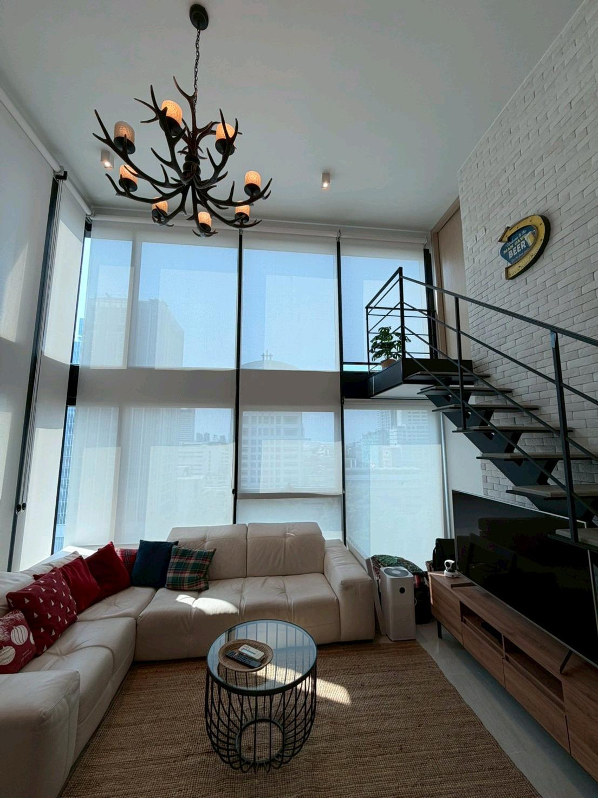 ให้เช่าคอนโดสีลม ศาลาแดง บางรัก : 📌For RENT เช่า | The Lofts Silom - 2BR Lofts - Hybrid (71 sqm) 62,000 THB/month