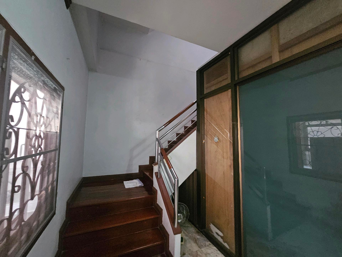 ให้เช่าอาคารพาณิชย์โชคชัย4 ลาดพร้าว71 : 📍ลาดพร้าว87แหล่งชุมชน เหมาะเปิดกิจการ+พักอาศัย ข้างตึกขึ้นป้ายโปรโมทคนเห็นเพียบ