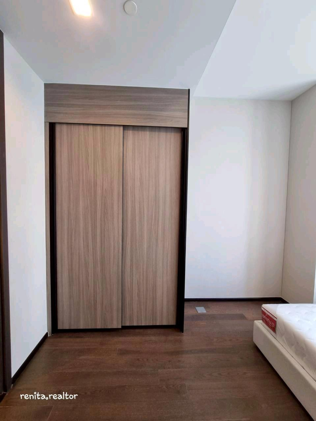 ให้เช่าคอนโดสุขุมวิท อโศก ทองหล่อ : ปล่อยเช่าคอนโดหรู AESTIQ Thonglor – ห้องสวย เลี้ยงสัตว์ได้ (Pet-Friendly) ใจกลางทองหล่อ! 🐾✨48,000 บาท 40 ตรม. 1 นอน