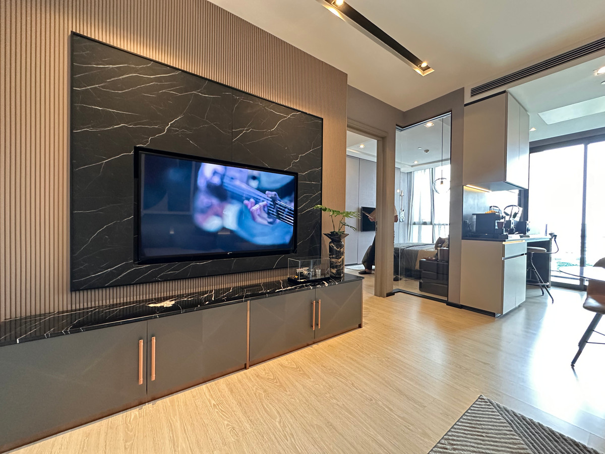 ขายคอนโดสุขุมวิท อโศก ทองหล่อ : 1 ห้องนอน 1 ห้องน้ำ พื้นที่ห้องใหญ่ 45 ตรม.เพียง 7.5 ลบ.