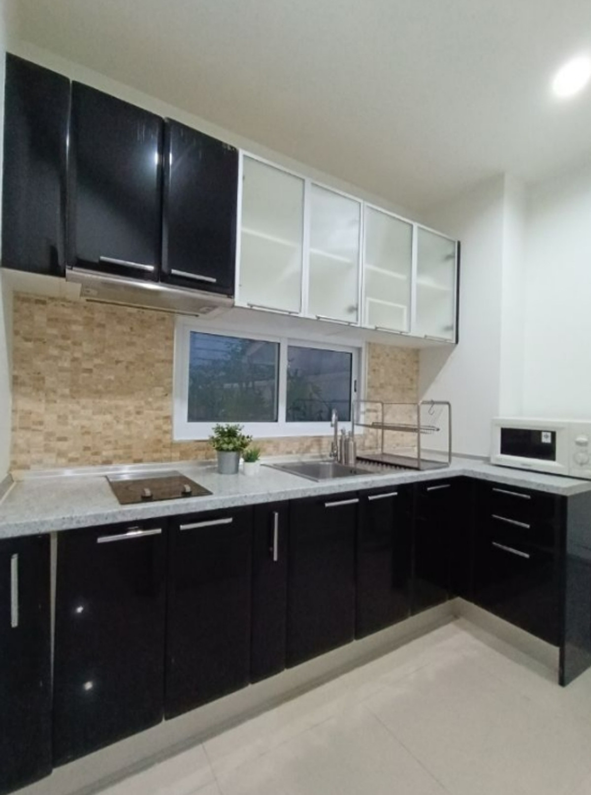 For RentTownhomeLadprao101, Happy Land, The Mall Bang Kapi : ✨ For rent, 3-story townhome, Town Plus X Ladprao project, 3 bedrooms, 3 bathrooms, 27 sq m 🏡💖