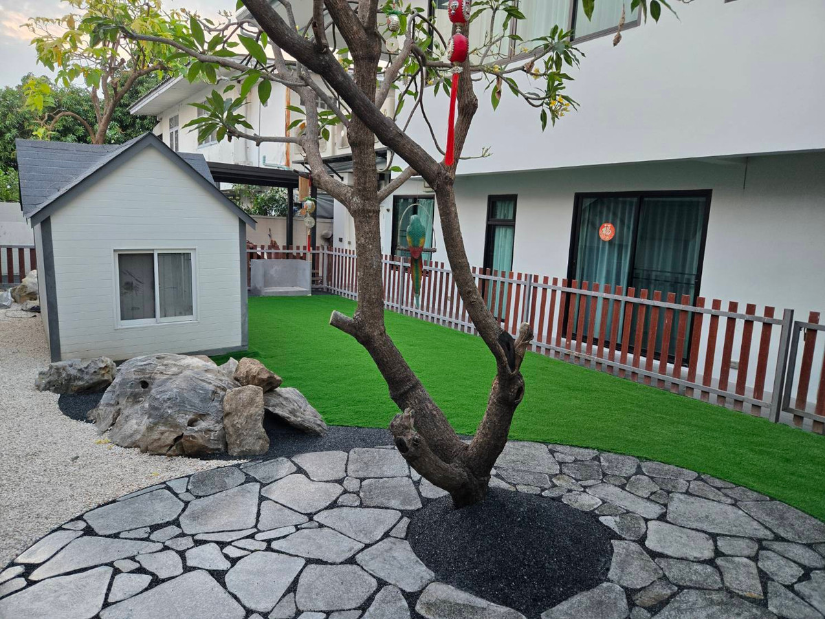 ให้เช่าบ้านโชคชัย4 ลาดพร้าว71 : บ้านเดี่ยว 2 ชั้น รีโนเวทใหม่ สไตล์โมเดิร์น ทำลเดี ให้เช่า ย่านลาดพร้าว-โชคชัย4 ใกล้โรงพยาบาลเปาโล โชคชัย 4 เพียง 2 กม.