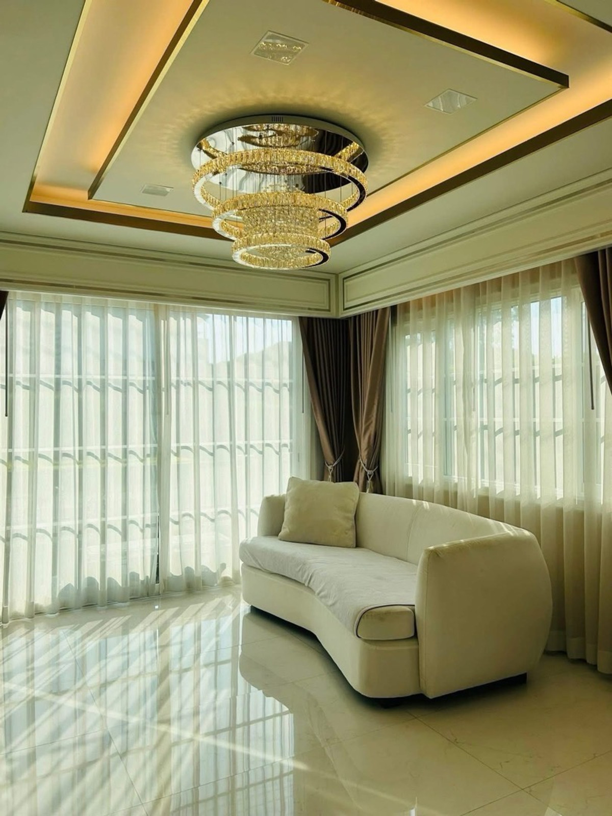 For RentThaphra, Talat Phlu, Wutthakat : Semi-detached house for rent, Golden Neo Sathorn Project, Kanlapaphruek Road.