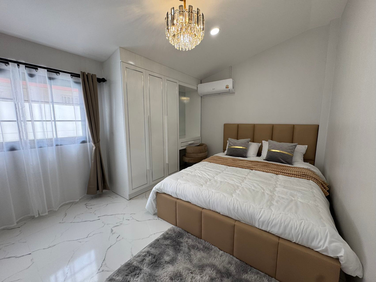 ขายบ้านพัทยา บางแสน ชลบุรี สัตหีบ : บ้านเดี่ยว หมู่บ้านเพิ่มทรัพย์ / 4 ห้องนอน (ขาย), House Permsab Village / 4 Bedrooms (FOR SALE) BEWN150