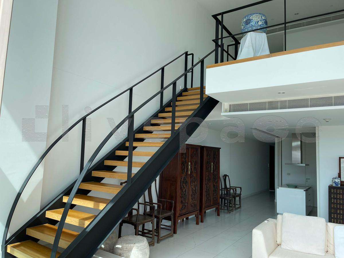 For RentCondoWitthayu, Chidlom, Langsuan, Ploenchit : ▚ LI109ツ FOR RENT: 185 Rajadamri 4BR Duplex 360sqm. 350K ✨ Stunning Lumpini Park View, Super Luxury Project, Partly Furnished & Maid Unit 🏙️