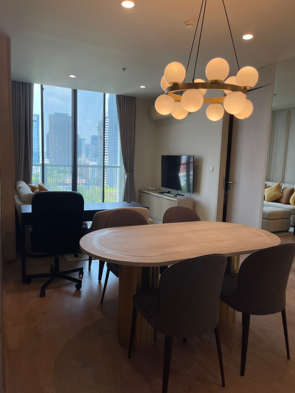 For RentCondoSukhumvit, Asoke, Thonglor : Condo for rent Noble Recole 2 bedrooms 2 bathrooms Fully furnished. Ready to move in!